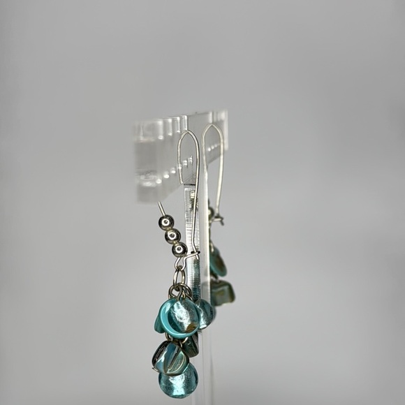 Elegant Blue Dangle Earrings - Picture 3 of 4